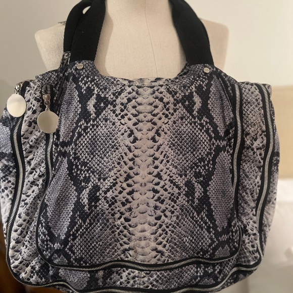 RARE Stella McCartney LARGE Python Tote Bag ⚡️No crossbody strap or dust bag. - Picture 5 of 6